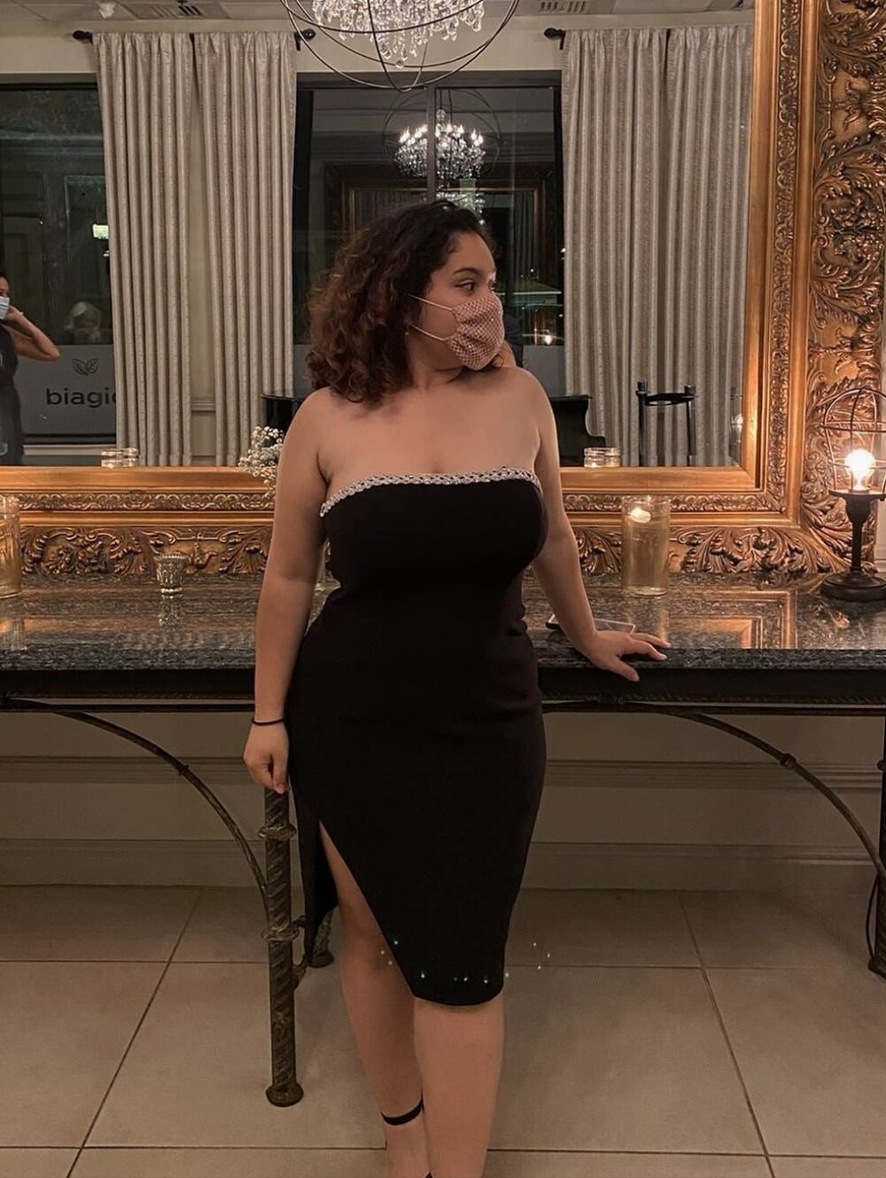 Black midi bodycon strapless dress 🖤